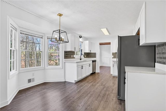 9200 Brave Court, Jonesboro, GA 30236