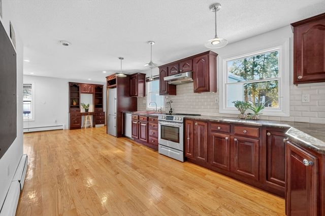 6 Katie St, Wilbraham, MA 01095