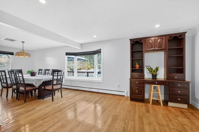 6 Katie St, Wilbraham, MA 01095