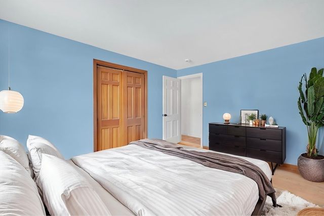 6 Katie St, Wilbraham, MA 01095