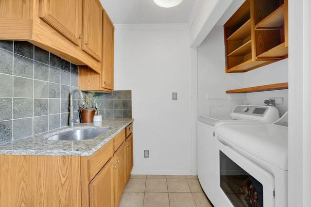 6 Katie St, Wilbraham, MA 01095