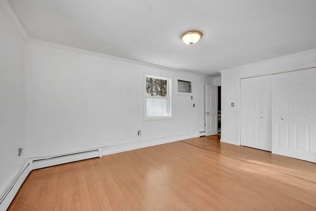 6 Katie St, Wilbraham, MA 01095