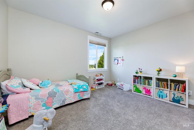 5463 N Exeter Way, Meridian, ID 83646