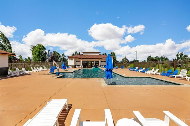 5463 N Exeter Way, Meridian, ID 83646