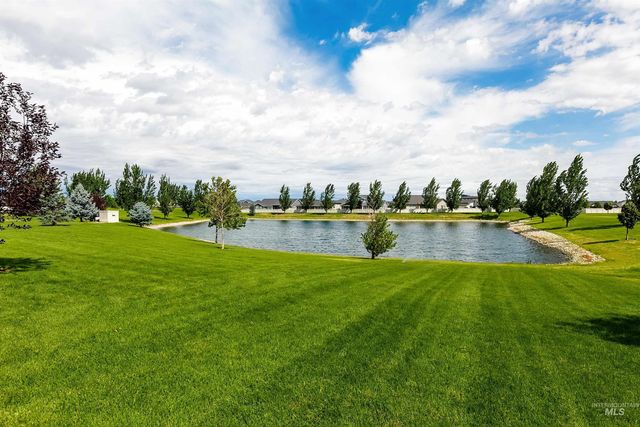 5463 N Exeter Way, Meridian, ID 83646