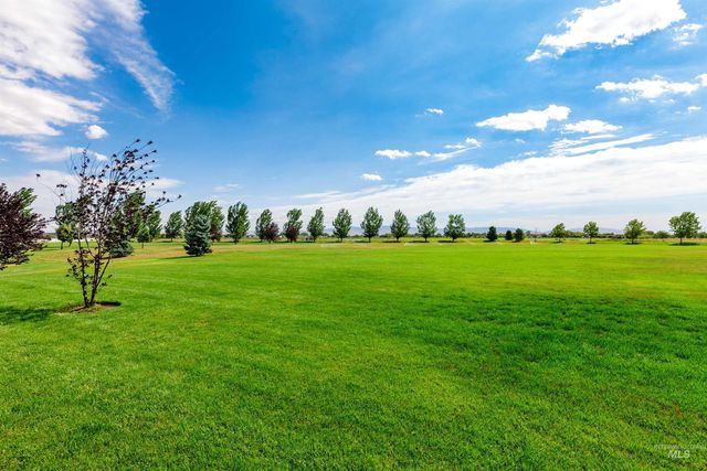 5463 N Exeter Way, Meridian, ID 83646