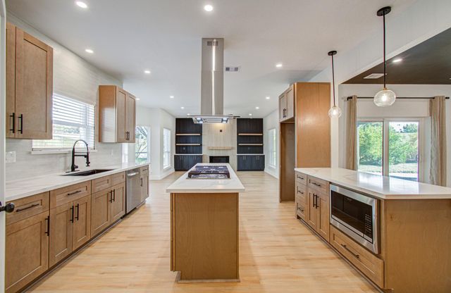 5547 Honor Drive, Houston, TX 77041
