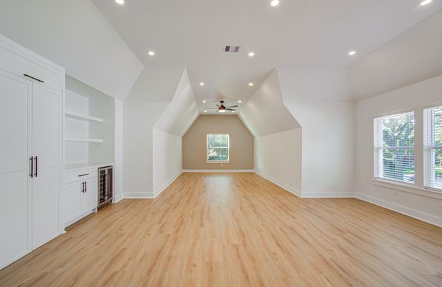 5547 Honor Drive, Houston, TX 77041