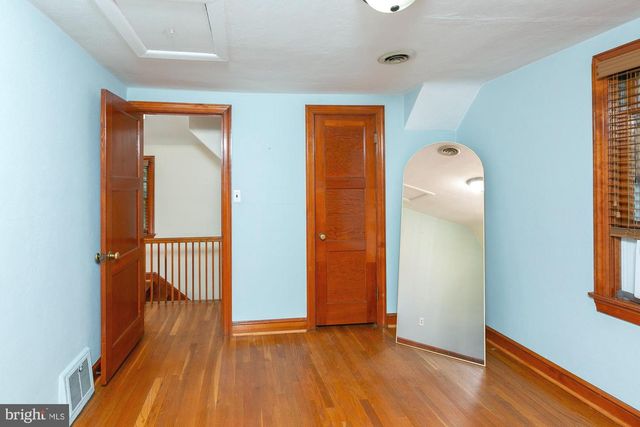 172 MARTINSBURG RD, Berkeley Springs, WV 25411