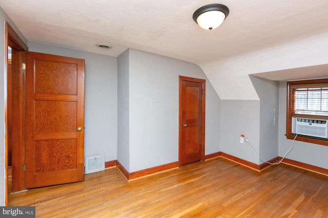 172 MARTINSBURG RD, Berkeley Springs, WV 25411
