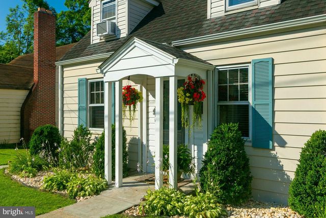 172 MARTINSBURG RD, Berkeley Springs, WV 25411