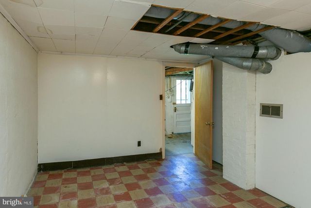 172 MARTINSBURG RD, Berkeley Springs, WV 25411