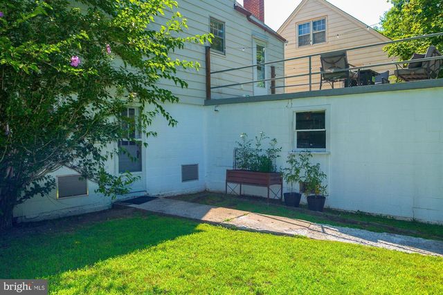 172 MARTINSBURG RD, Berkeley Springs, WV 25411