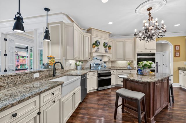 173 Henry Middleton Blvd., Myrtle Beach, SC 29588