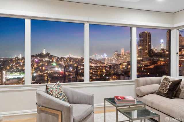1127 Greenwich Street, San Francisco, CA 94109