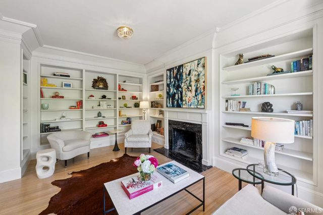 1127 Greenwich Street, San Francisco, CA 94109