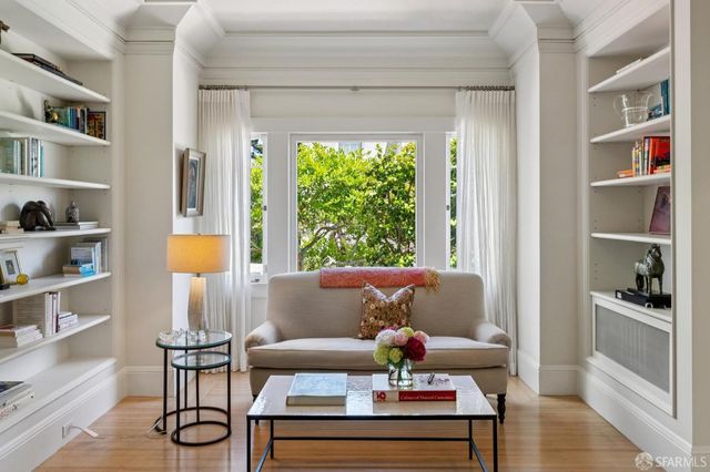 1127 Greenwich Street, San Francisco, CA 94109