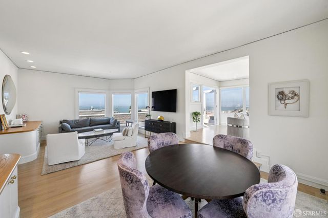 1127 Greenwich Street, San Francisco, CA 94109