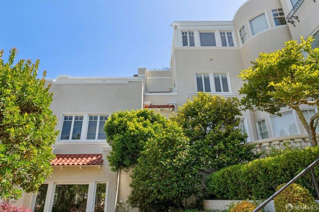1127 Greenwich Street, San Francisco, CA 94109