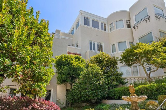 1127 Greenwich Street, San Francisco, CA 94109
