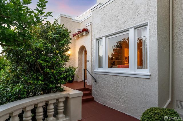 1127 Greenwich Street, San Francisco, CA 94109