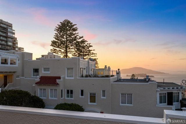 1127 Greenwich Street, San Francisco, CA 94109