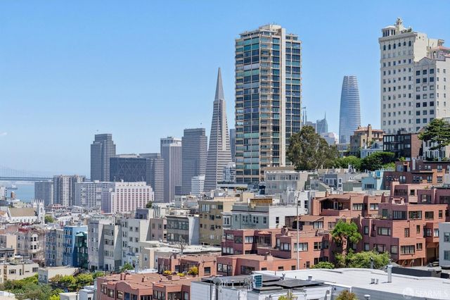 1127 Greenwich Street, San Francisco, CA 94109