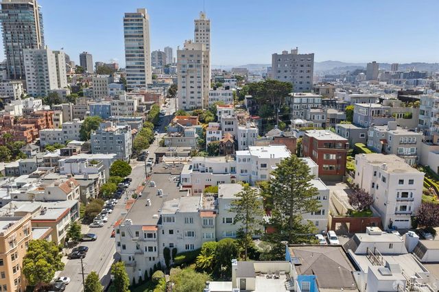 1127 Greenwich Street, San Francisco, CA 94109
