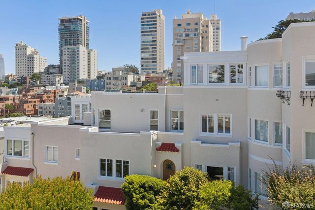 1127 Greenwich Street, San Francisco, CA 94109