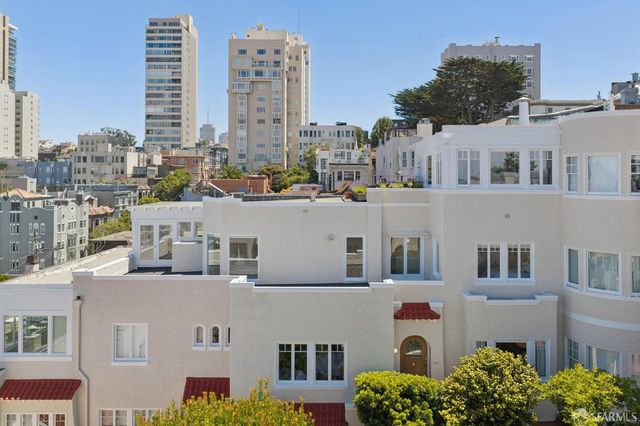 1127 Greenwich Street, San Francisco, CA 94109