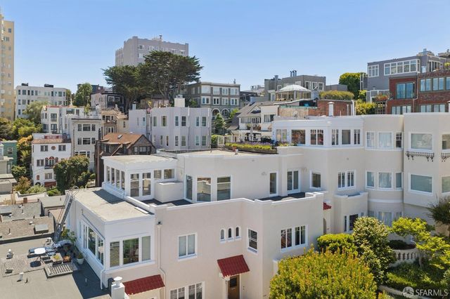 1127 Greenwich Street, San Francisco, CA 94109