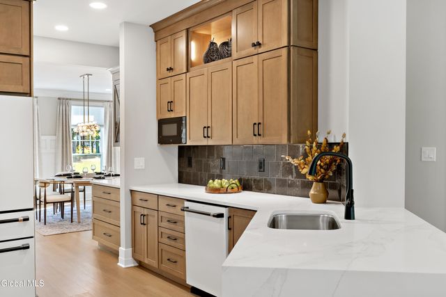 35 Tamarack Street, Ballston, NY 12019