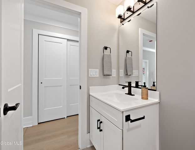 35 Tamarack Street, Ballston, NY 12019