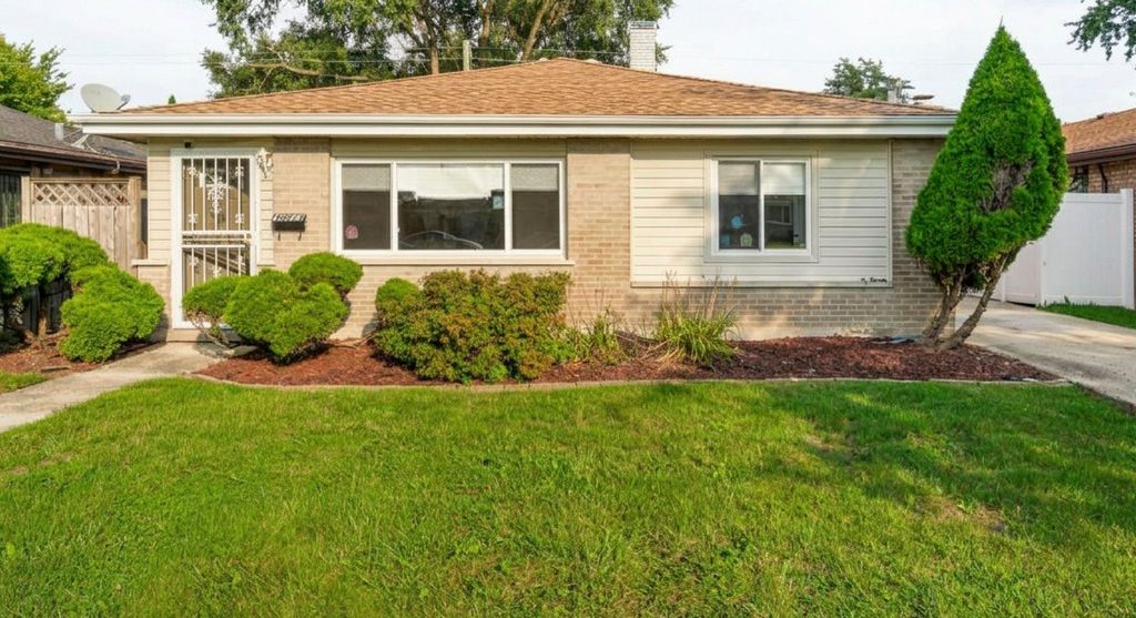 1373 Mackinaw Avenue, Calumet City, IL 60409 — exterior