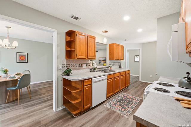 3820 Pheasant, Schertz, TX 78108