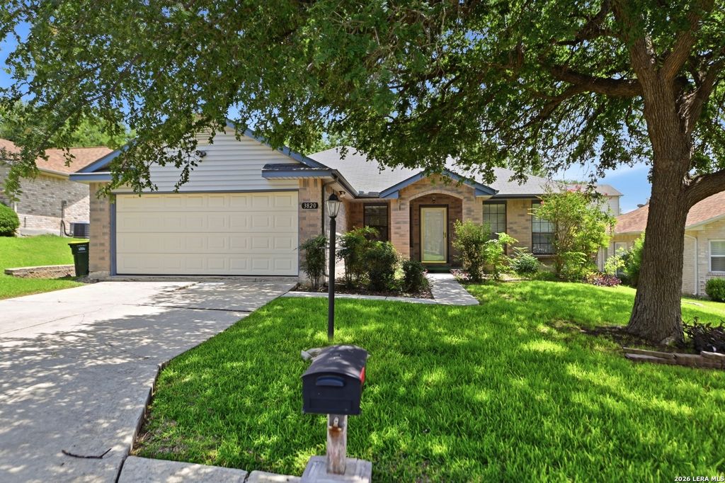 3820 Pheasant, Schertz, TX 78108