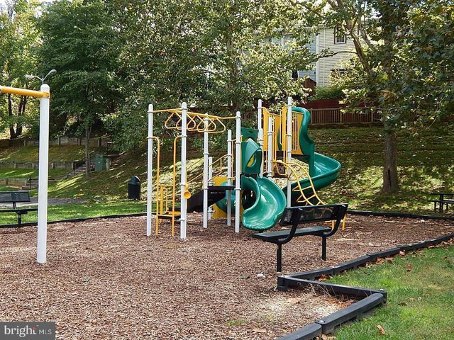 13110 PUTNAM CIR, Woodbridge, VA 22191