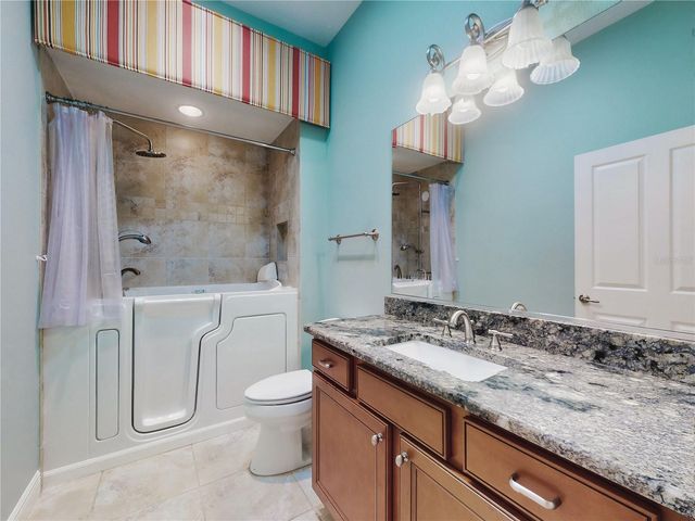 2450 CARRIAGE HILL WAY, The Villages, FL 32162