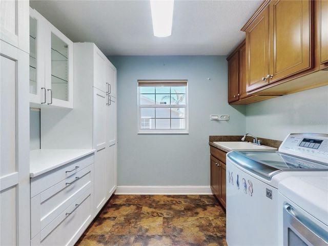 2450 CARRIAGE HILL WAY, The Villages, FL 32162