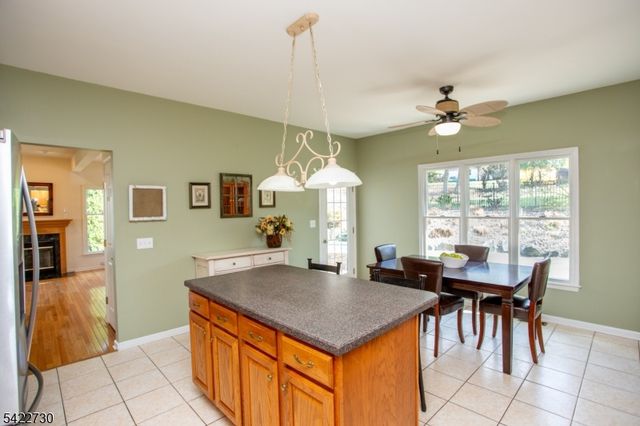 17 Cottage St, Lambertville City, NJ 08530
