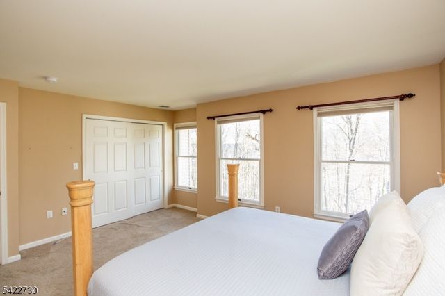 17 Cottage St, Lambertville City, NJ 08530