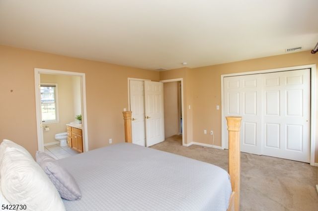 17 Cottage St, Lambertville City, NJ 08530