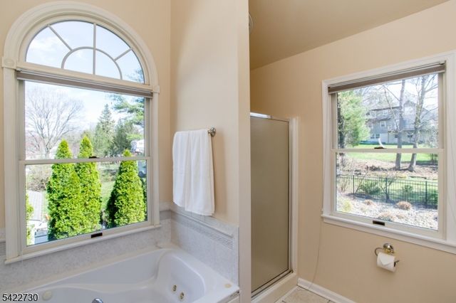 17 Cottage St, Lambertville City, NJ 08530