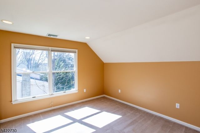 17 Cottage St, Lambertville City, NJ 08530