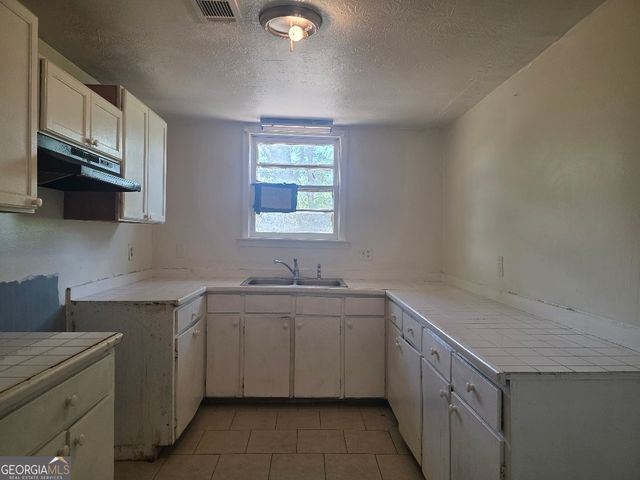 3127 Hendrix Circle SW, Covington, GA 30014