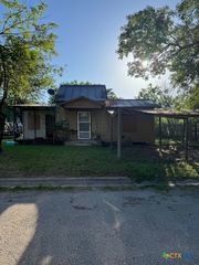 116 Charles Street, Cuero, TX 77954