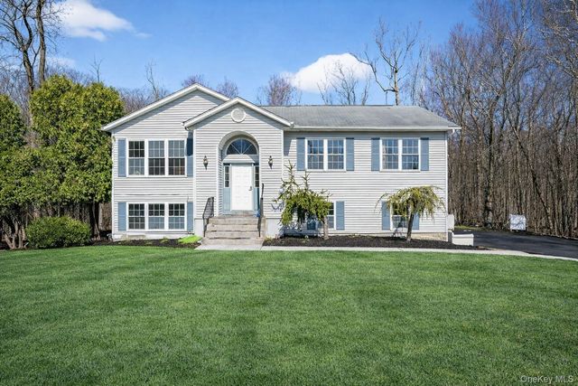 12 Aron Court, Spring Valley, NY 10977