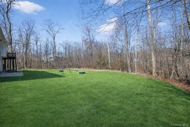 12 Aron Court, Spring Valley, NY 10977