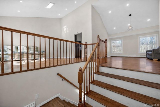 12 Aron Court, Spring Valley, NY 10977