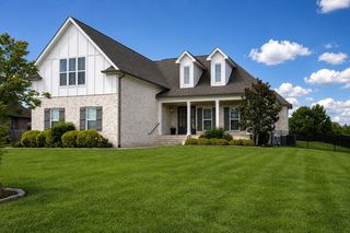 227 Amana Dr, Lebanon, TN 37087